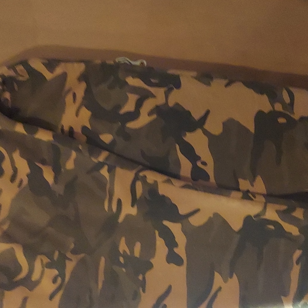 Men's size XL sweatpants